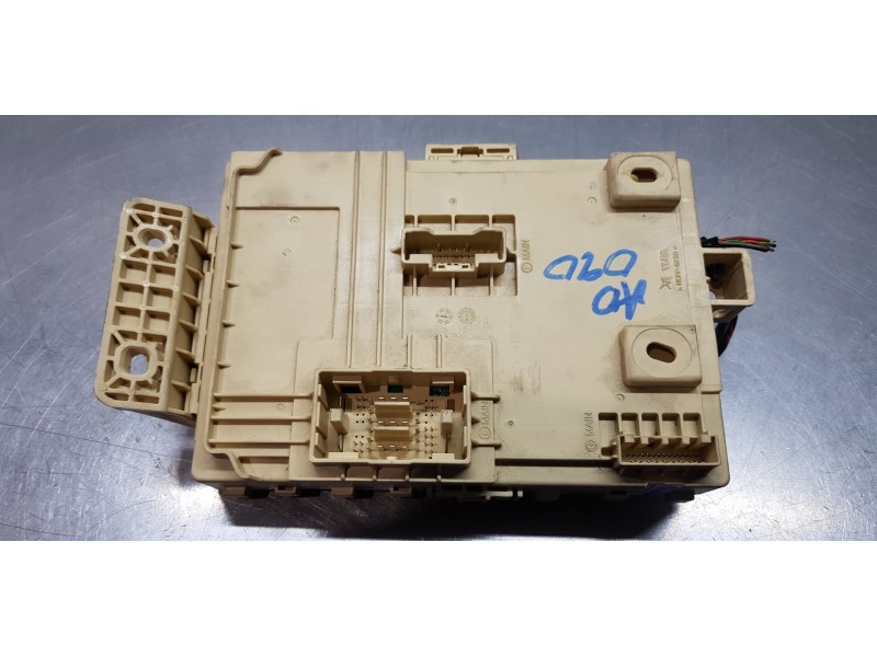 Recambio de caja reles / fusibles para kia ceed sportswagon tech referencia OEM IAM 91953J7420  