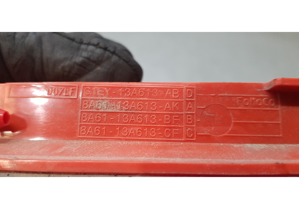 Recambio de luz central de freno para ford focus lim. st-line b&r referencia OEM IAM 8A6113A613AKA  