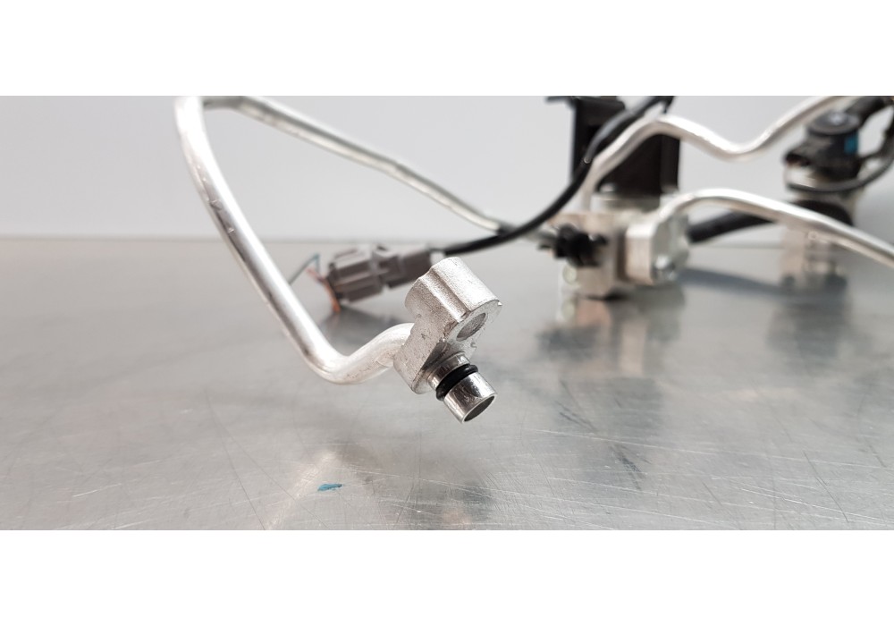 Recambio de tubos aire acondicionado para toyota rav 4 plug-in hybrid advance referencia OEM IAM 8869042100 4475200270 885154211