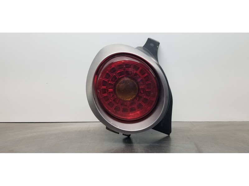 Recambio de piloto trasero izquierdo para alfa romeo mito (145) junior referencia OEM IAM 71752163  