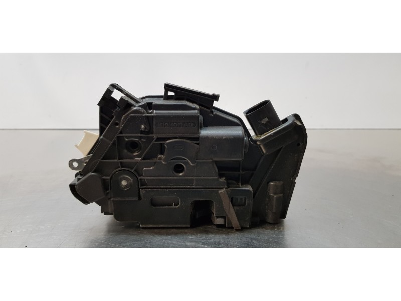 Recambio de cerradura puerta delantera derecha para skoda superb combi (3t5) active referencia OEM IAM 5N1837016C  