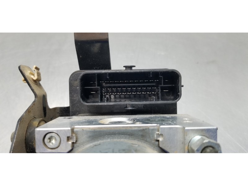 Recambio de abs para mitsubishi outlander (gf0) motion 2wd referencia OEM IAM 4670B231 06210234754 06210973803