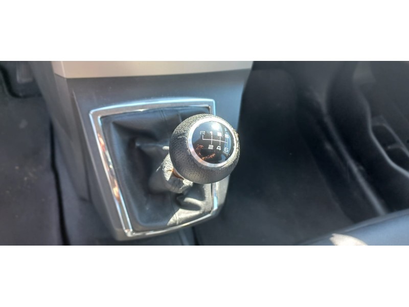 toyota corolla verso (r1) del año 2005