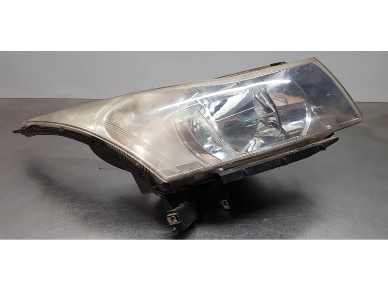 Recambio de faro derecho para chevrolet cruze lt referencia OEM IAM 42371138   Recambio de faro derecho para chevrolet cruze lt referencia OEM IAM 42371138