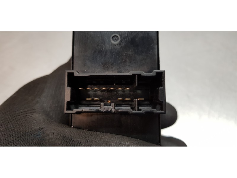 Recambio de mando elevalunas delantero izquierdo para nissan primera berlina (p12) line up referencia OEM IAM 25401AV640  