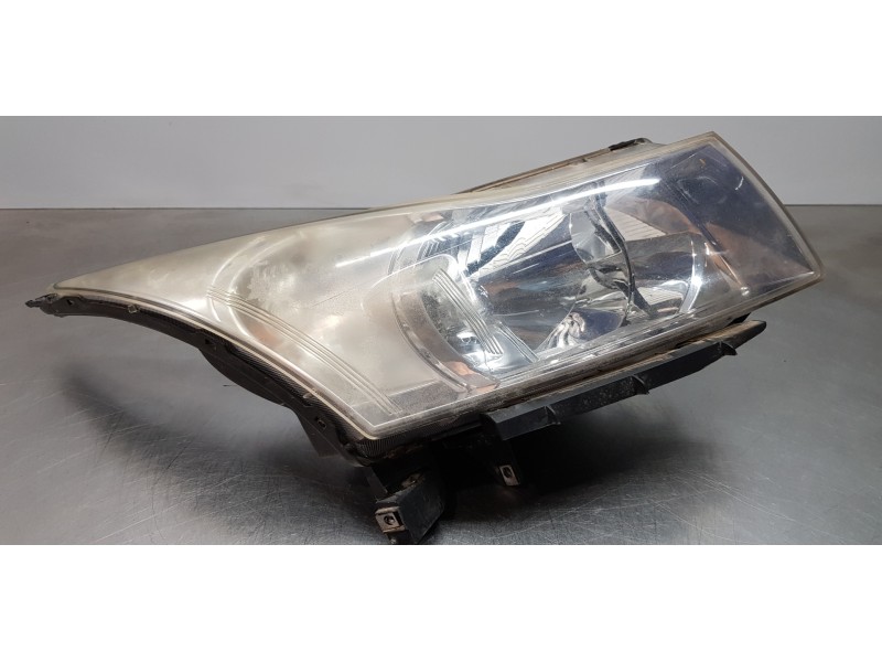 Recambio de faro derecho para chevrolet cruze lt referencia OEM IAM 42371138   Recambio de faro derecho para chevrolet cruze lt referencia OEM IAM 42371138