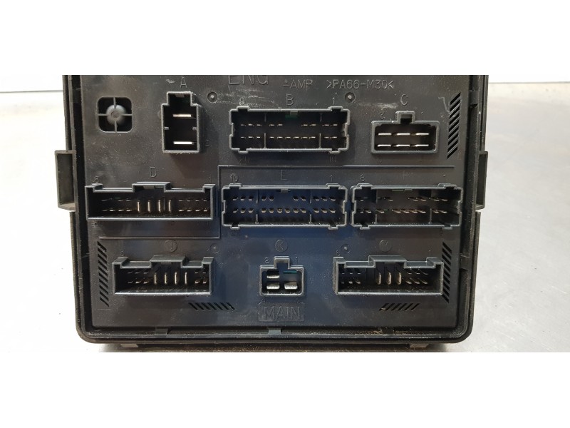 Recambio de caja reles / fusibles para ssangyong rexton 270 xdi limited referencia OEM IAM Y220EDP  