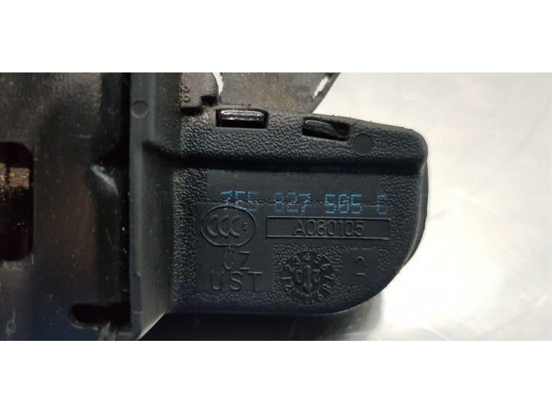 Recambio de cerradura puerta trasera izquierda para volkswagen caddy furgón/kombi kasten bmt referencia OEM IAM 7E5827505C   Recambio de cerradura puerta trasera izquierda para volkswagen caddy furgón/kombi kasten bmt referencia OEM IAM 7E5827505C