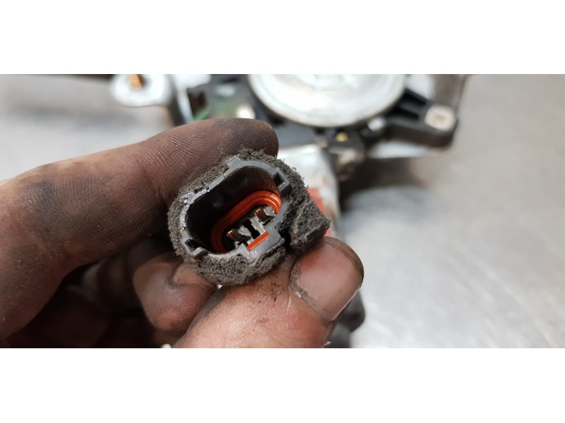 Recambio de elevalunas trasero derecho para ssangyong rexton 270 xdi limited referencia OEM IAM 8810008011   Recambio de elevalunas trasero derecho para ssangyong rexton 270 xdi limited referencia OEM IAM 8810008011