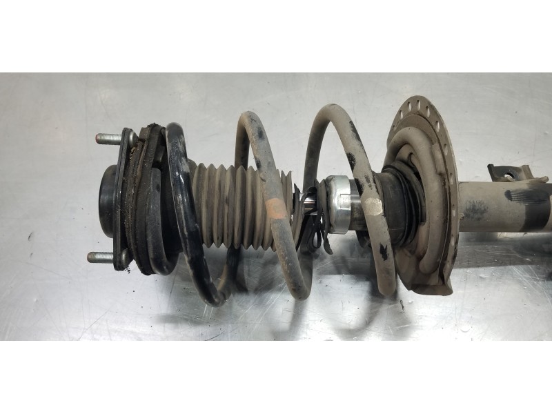 Recambio de amortiguador delantero izquierdo para mitsubishi outlander (gf0) motion 2wd referencia OEM IAM 4060A621  