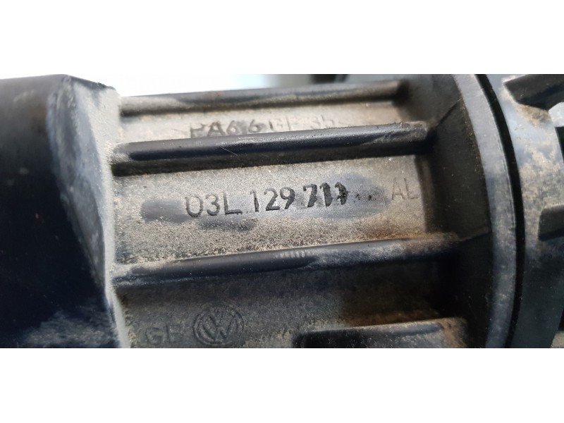 Recambio de colector admision para skoda rapid elegance referencia OEM IAM 03L129711  