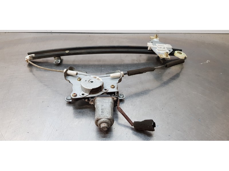 Recambio de elevalunas trasero derecho para ssangyong rexton 270 xdi limited referencia OEM IAM 8810008011   Recambio de elevalunas trasero derecho para ssangyong rexton 270 xdi limited referencia OEM IAM 8810008011