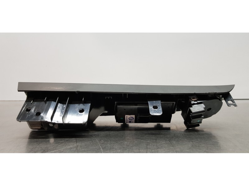 Recambio de mando elevalunas delantero izquierdo para chevrolet cruze lt referencia OEM IAM 20830838   Recambio de mando elevalunas delantero izquierdo para chevrolet cruze lt referencia OEM IAM 20830838