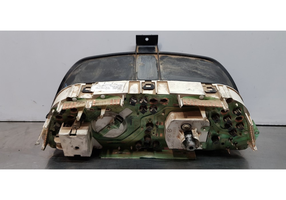 Recambio de cuadro instrumentos para citroen jumpy 1.9 d sx caja cerrada acristalada referencia OEM IAM 6113FG  