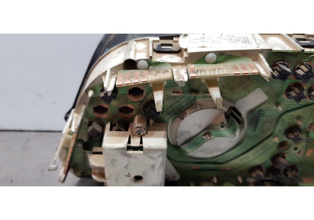 Recambio de cuadro instrumentos para citroen jumpy 1.9 d sx caja cerrada acristalada referencia OEM IAM 6113FG  