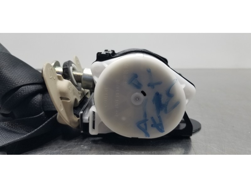 Recambio de cinturon seguridad trasero derecho para mitsubishi outlander (gf0) motion 2wd referencia OEM IAM 7000F324XA TKAB2EN3