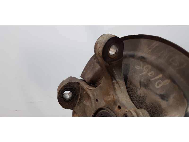 Recambio de mangueta delantera izquierda para ssangyong rexton 270 xdi limited referencia OEM IAM 4121008130  