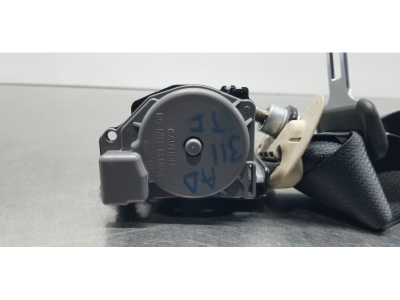 Recambio de cinturon seguridad trasero izquierdo para mitsubishi outlander (gf0) motion 2wd referencia OEM IAM 7000F323XA TKAB0E