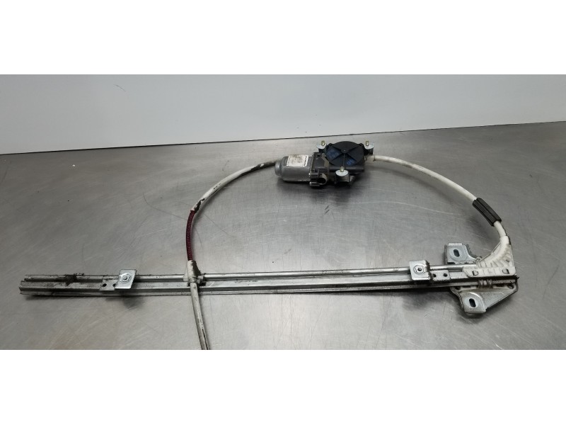 Recambio de elevalunas delantero derecho para renault mascott fg 160. 35/55/65 cabina individual referencia OEM IAM 7700351294  