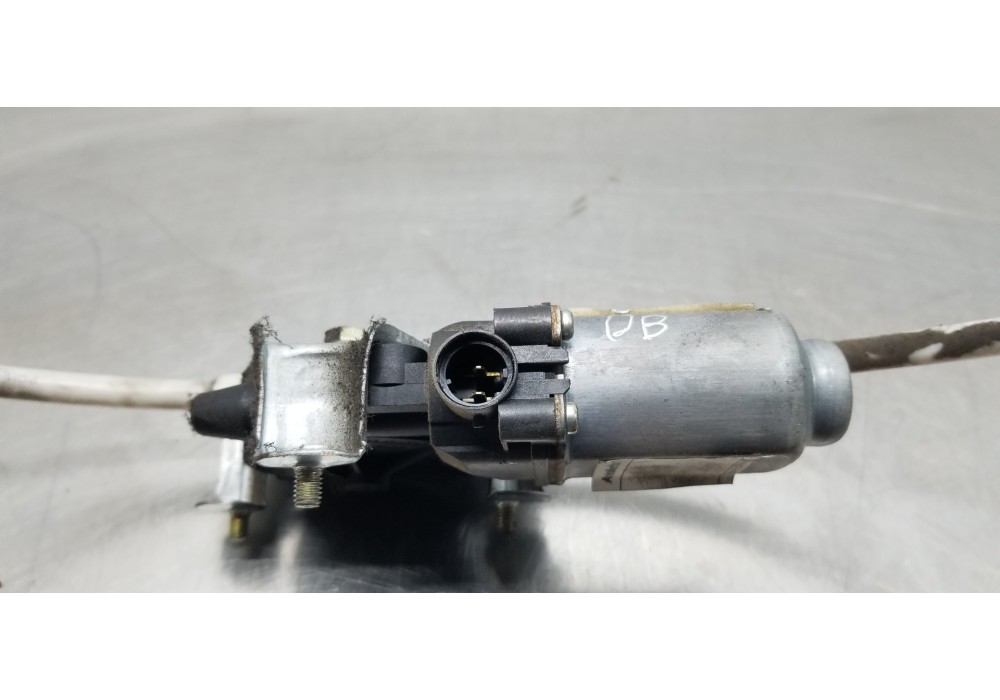 Recambio de elevalunas delantero derecho para renault mascott fg 160. 35/55/65 cabina individual referencia OEM IAM 7700351294  