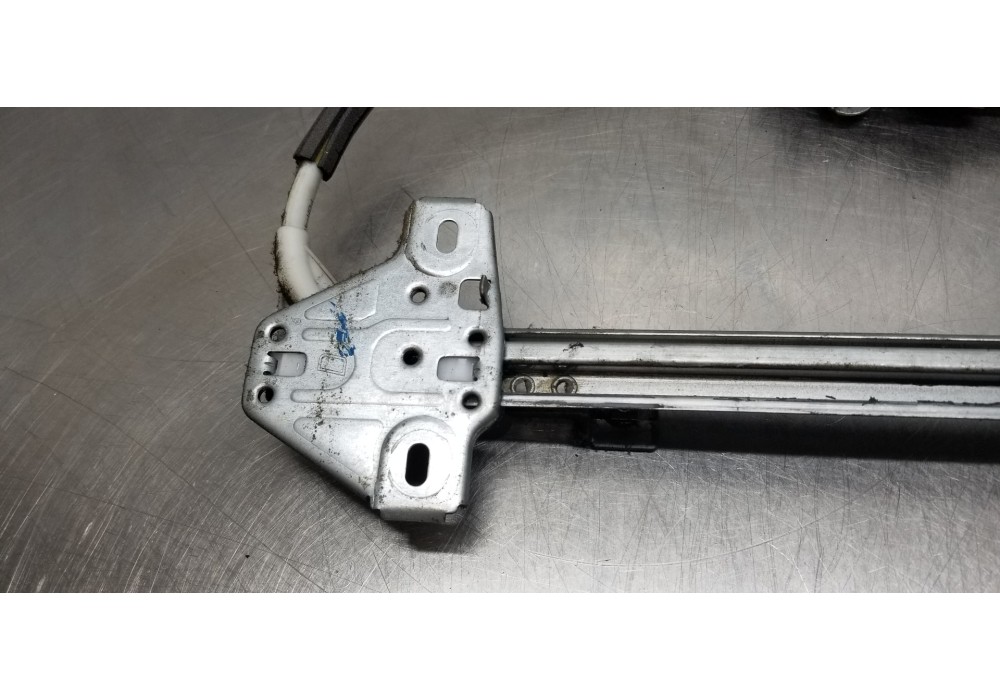 Recambio de elevalunas delantero derecho para renault mascott fg 160. 35/55/65 cabina individual referencia OEM IAM 7700351294  