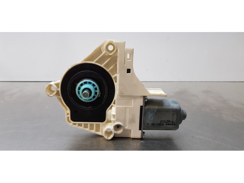 Recambio de motor elevalunas trasero derecho para skoda superb combi (3t5) comfort referencia OEM IAM 8K0959812A   Recambio de motor elevalunas trasero derecho para skoda superb combi (3t5) comfort referencia OEM IAM 8K0959812A