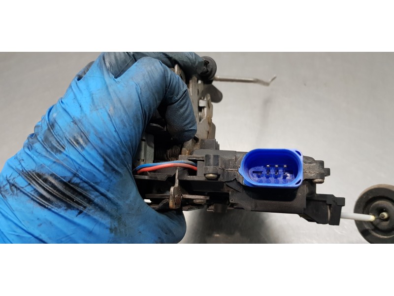 Recambio de cerradura puerta delantera derecha para audi a3 (8p) 2.0 tdi ambition referencia OEM IAM 4E1837016   Recambio de cerradura puerta delantera derecha para audi a3 (8p) 2.0 tdi ambition referencia OEM IAM 4E1837016