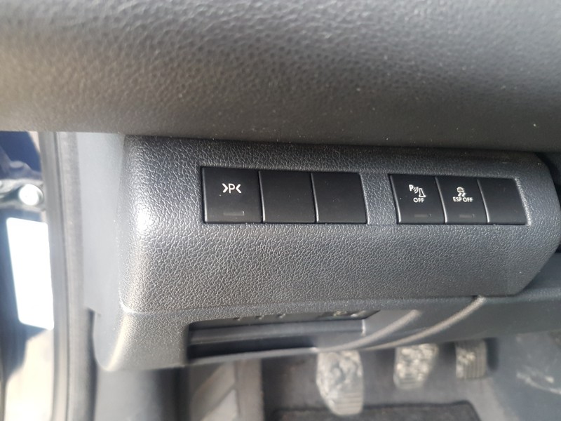 peugeot 5008 del año 2014