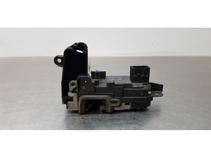 Recambio de cerradura puerta delantera derecha para opel zafira b family referencia OEM IAM 13210749   Recambio de cerradura puerta delantera derecha para opel zafira b family referencia OEM IAM 13210749