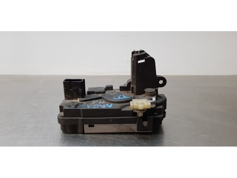 Recambio de cerradura puerta trasera derecha para opel zafira b family referencia OEM IAM 13210739   Recambio de cerradura puerta trasera derecha para opel zafira b family referencia OEM IAM 13210739