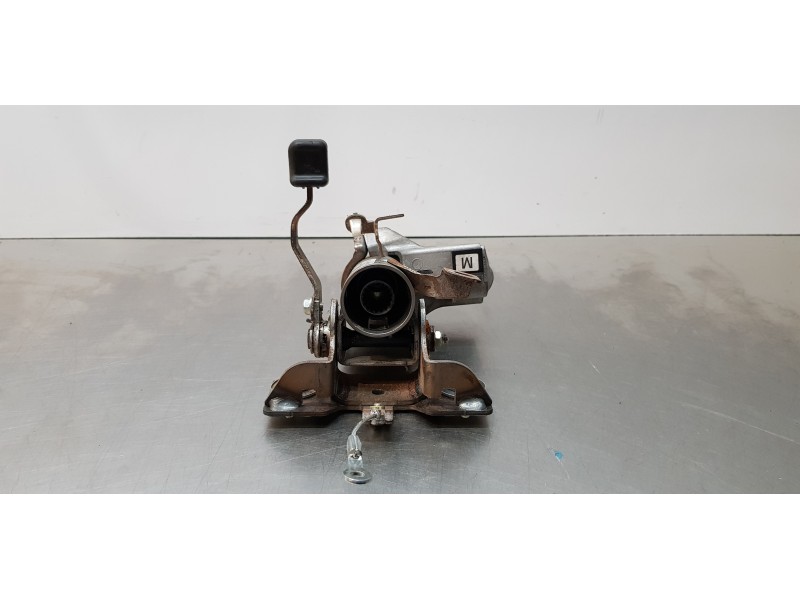 Recambio de antirrobo para toyota yaris hsd city referencia OEM IAM 452500D194  