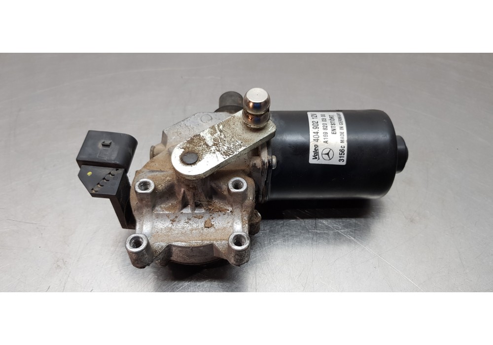 Recambio de motor limpia delantero para mercedes clase b (w245) 200 cdi (245.208) referencia OEM IAM A1698200300   Recambio de motor limpia delantero para mercedes clase b (w245) 200 cdi (245.208) referencia OEM IAM A1698200300