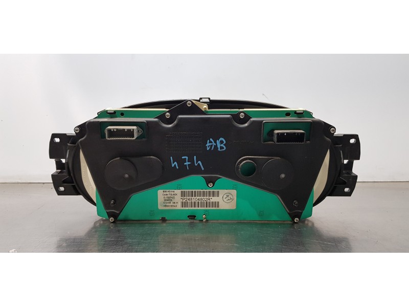 Recambio de cuadro instrumentos para dacia sandero básico referencia OEM IAM 248104802R  