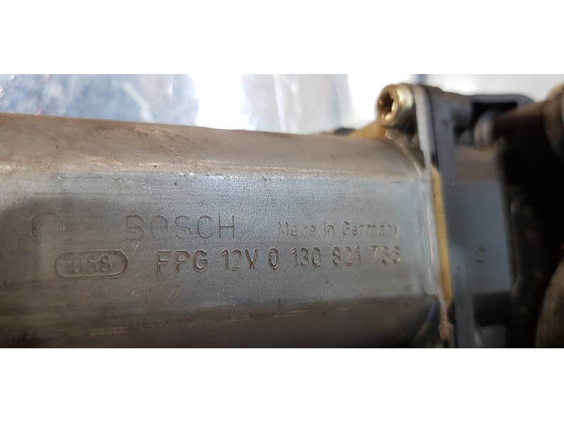 Recambio de elevalunas delantero derecho para peugeot 307 (s1) xt referencia OEM IAM 9634457480   Recambio de elevalunas delantero derecho para peugeot 307 (s1) xt referencia OEM IAM 9634457480