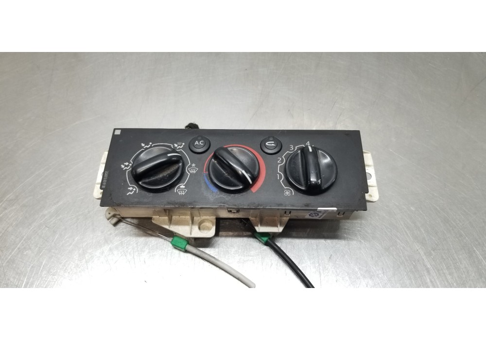 Recambio de mando climatizador para renault mascott fg 160. 35/55/65 cabina individual referencia OEM IAM 7701061583  