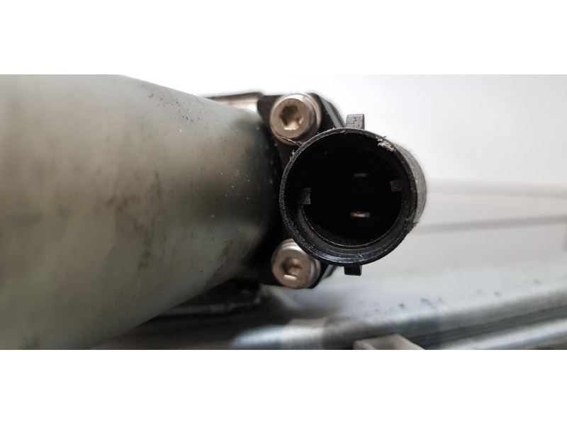 Recambio de elevalunas delantero izquierdo para dacia sandero básico referencia OEM IAM 8200733829  