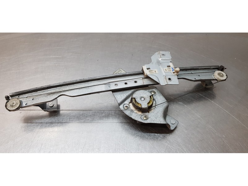 Recambio de elevalunas delantero izquierdo para dacia sandero básico referencia OEM IAM 8200733829  