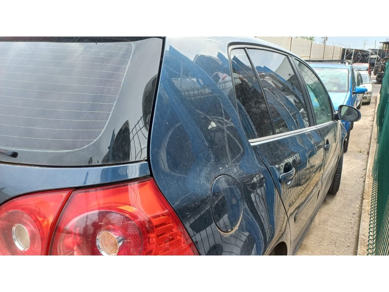 volkswagen golf v berlina (1k1) del año 2006