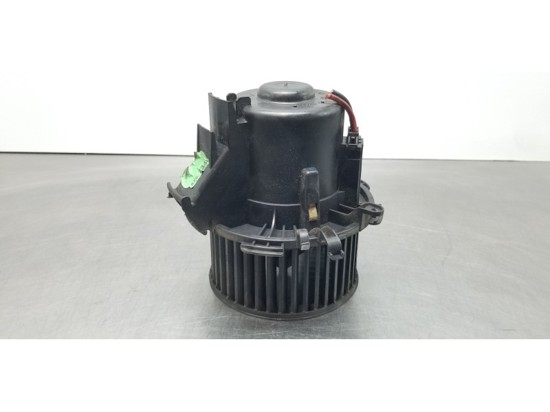 Recambio de motor calefaccion para renault mascott fg 160. 35/55/65 cabina individual referencia OEM IAM 7701057555   Recambio de motor calefaccion para renault mascott fg 160. 35/55/65 cabina individual referencia OEM IAM 7701057555