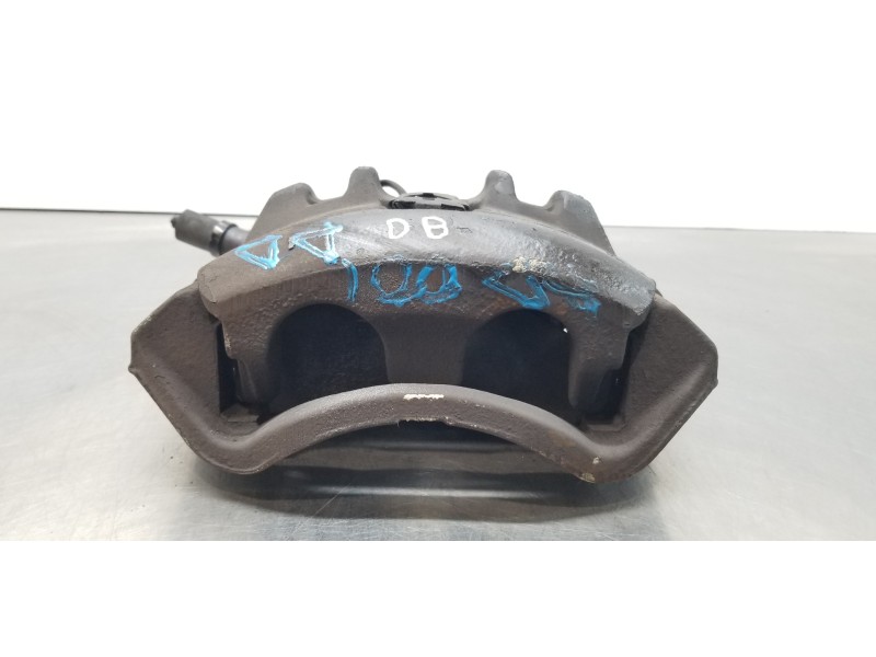 Recambio de pinza freno delantera derecha para renault mascott fg 160. 35/55/65 cabina individual referencia OEM IAM 5001867469 