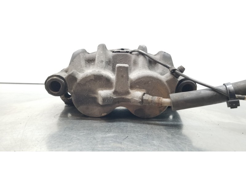 Recambio de pinza freno delantera derecha para renault mascott fg 160. 35/55/65 cabina individual referencia OEM IAM 5001867469 