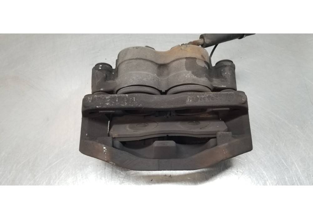 Recambio de pinza freno delantera derecha para renault mascott fg 160. 35/55/65 cabina individual referencia OEM IAM 5001867469 