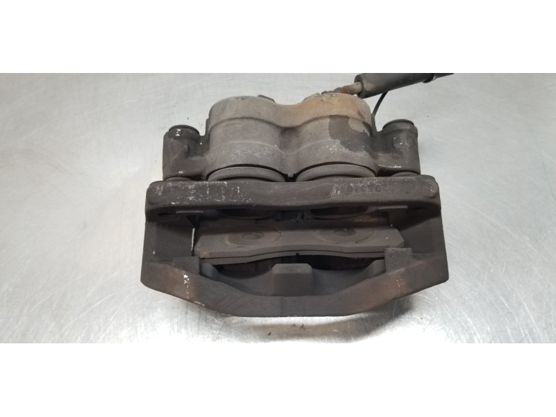 Recambio de pinza freno delantera derecha para renault mascott fg 160. 35/55/65 cabina individual referencia OEM IAM 5001867469 