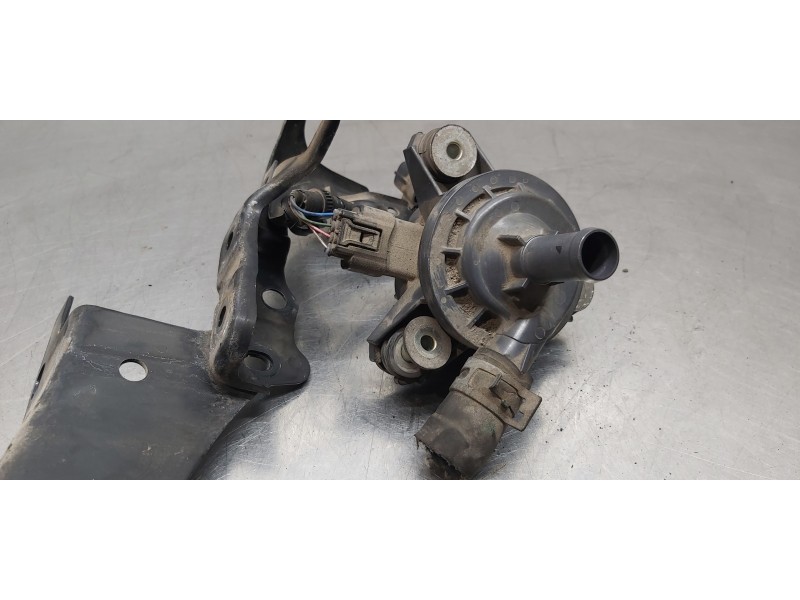 Recambio de bomba agua para toyota auris touring sports (e18) hybrid active referencia OEM IAM G904052010  