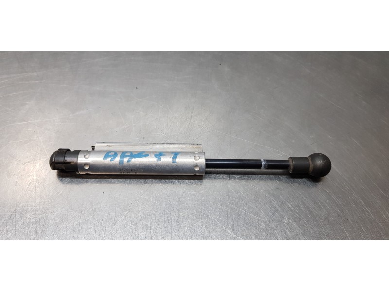 Recambio de amortiguadores maletero / porton para volvo c70 cabriolet t5 summum referencia OEM IAM 30633693  