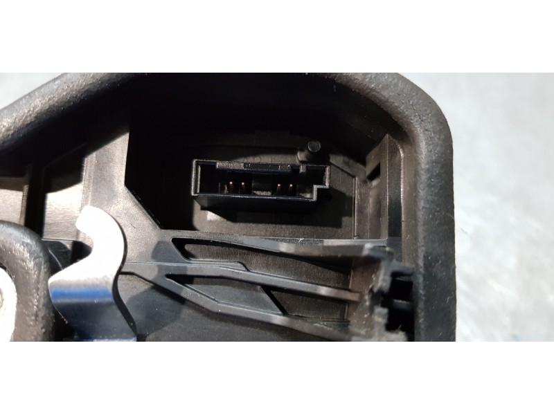 Recambio de cerradura puerta delantera izquierda para bmw serie 1 lim. (f20) 116d efficientdynamics edition referencia OEM IAM 7 Recambio de cerradura puerta delantera izquierda para bmw serie 1 lim. (f20) 116d efficientdynamics edition referencia OEM IAM 7