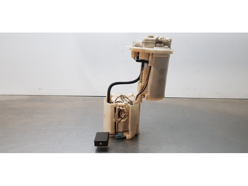 Recambio de aforador para toyota auris touring sports (e18) hybrid active referencia OEM IAM 7702002500  