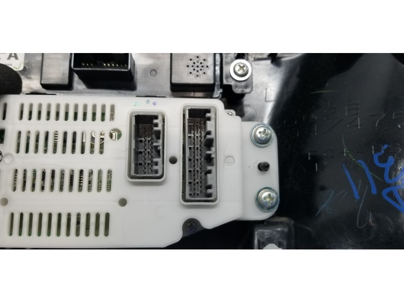 Recambio de mando climatizador para mitsubishi outlander (gf0) motion 2wd referencia OEM IAM 7820B057XA  