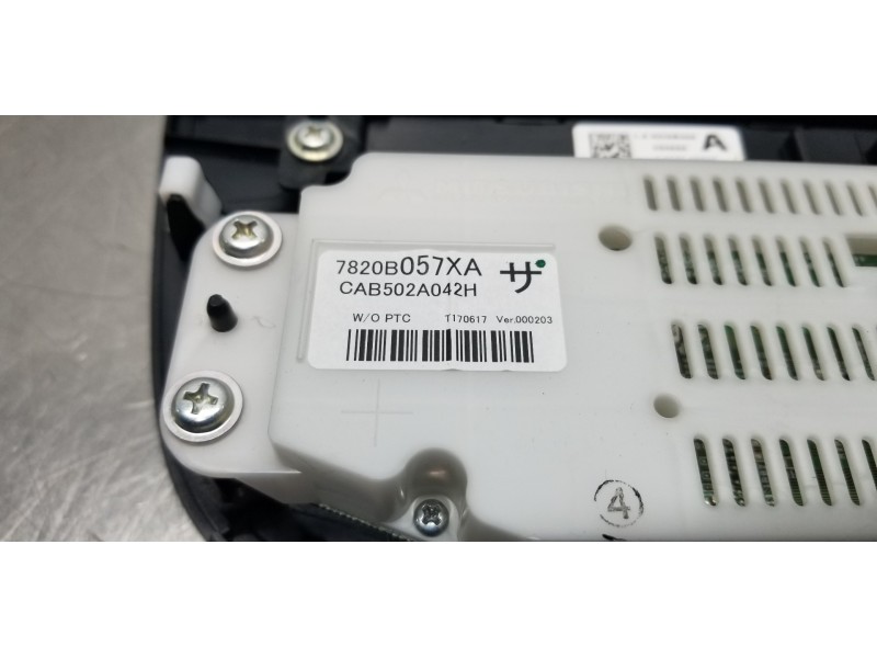 Recambio de mando climatizador para mitsubishi outlander (gf0) motion 2wd referencia OEM IAM 7820B057XA  