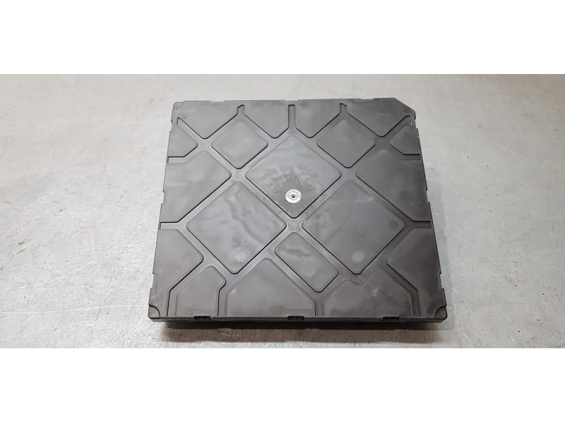 Recambio de modulo electronico para volkswagen crafter kasten (sy) furgón 35 bl ta fwd referencia OEM IAM 5Q0937084DE   Recambio de modulo electronico para volkswagen crafter kasten (sy) furgón 35 bl ta fwd referencia OEM IAM 5Q0937084DE